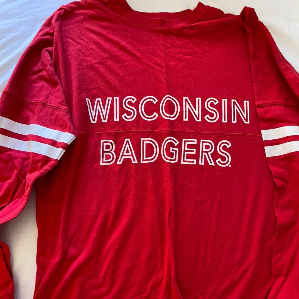 Wisconsin Badger's long sleeve spirit jersey